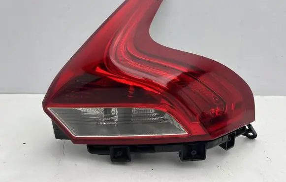 Volvo V40 Headlight/headlamp 31395845