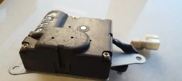 Hyundai Trajet Air flap motor/actuator