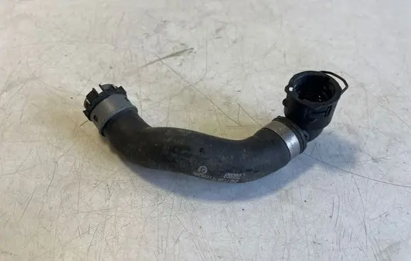 Mercedes-Benz GLB X247 Engine coolant pipe/hose A2475010800