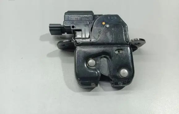Renault Megane IV Tailgate lock latch 905039004R