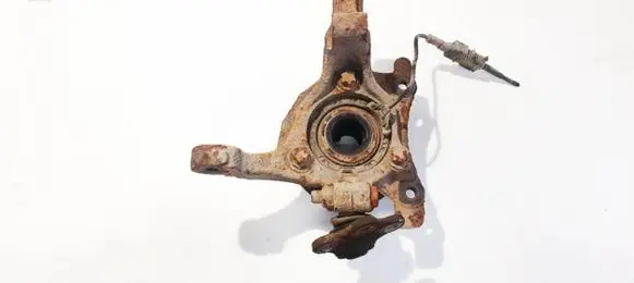 Front wheel hub