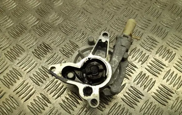 Nissan Navara D40 Vacuum pump 146508418R