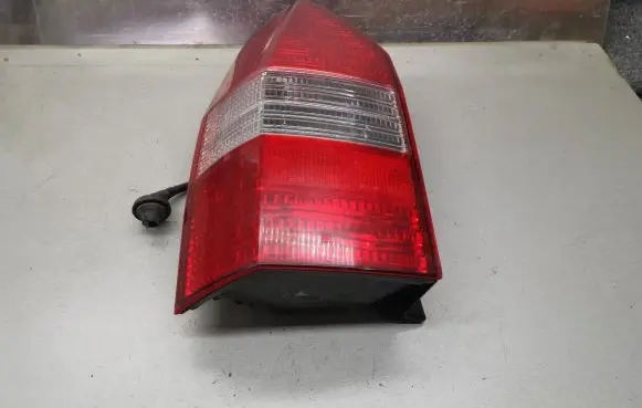 Mitsubishi Space Wagon Rear/tail lights