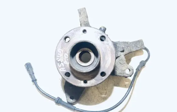 Renault Scenic I Front wheel hub