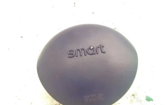 Smart ForTwo I Steering wheel airbag