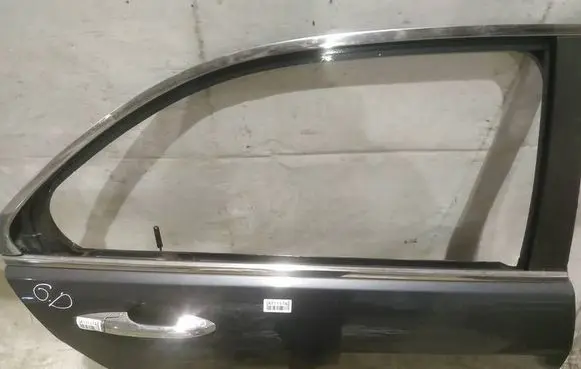 Honda Accord Rear door glass trim molding 