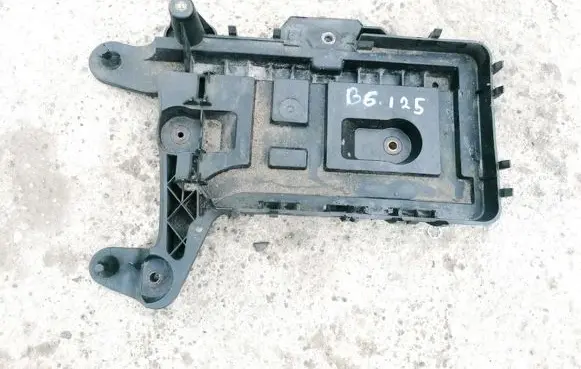 Volkswagen Golf V Battery box tray 1K0915333 1K0915333C