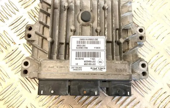 Renault Megane III Engine control unit/module 237100422R 237100120R R0413B007D