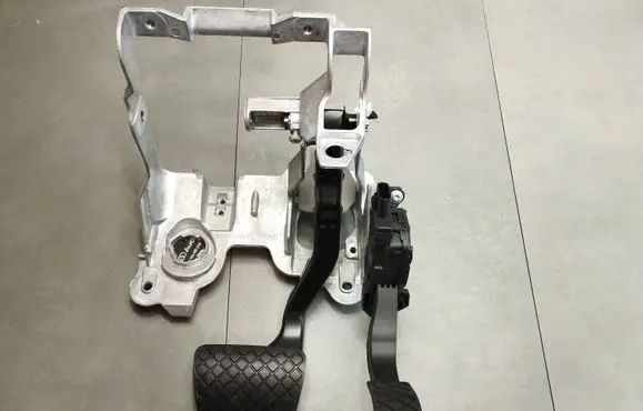 Audi A5 Sportback 8TA Brake pedal bracket assembly 8K1721117 NS112C01GF