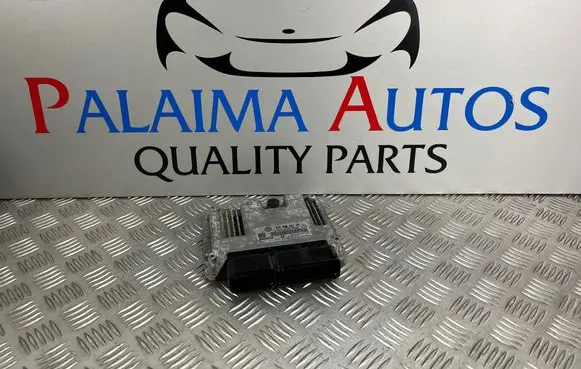 Volkswagen Touran I Engine control unit/module 03G906021MM