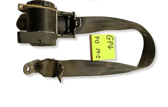 Ford Focus Rear seatbelt 547474732