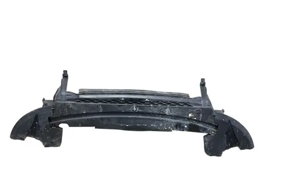 Front bumper skid plate/under tray