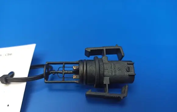 Mercedes-Benz E W211 Intake air temperature sensor 0005422818