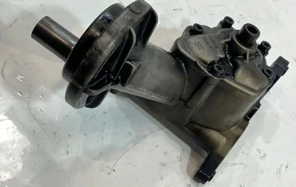 Audi A5 8T 8F Oil pump 059115105AJ