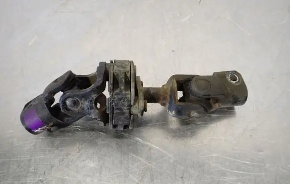 Subaru Impreza III Steering wheel axle