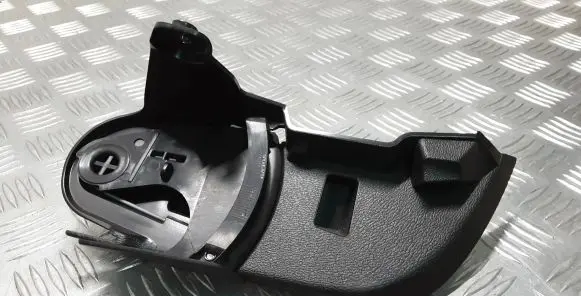 Volvo XC40 Seat belt trim 31469202