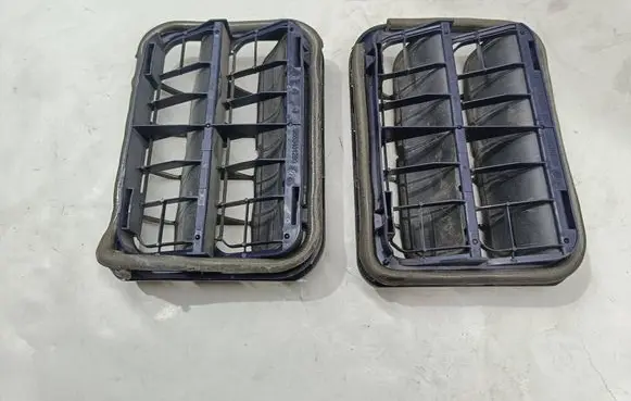 Citroen C6 Quarter panel pressure vent 9653401280