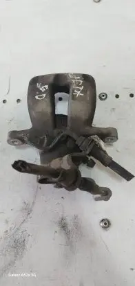 Volkswagen Jetta V Rear brake caliper