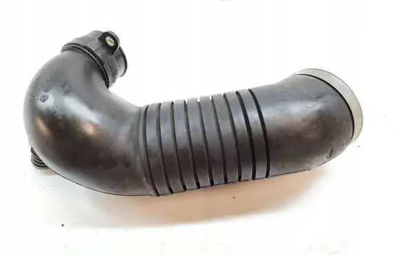 Volkswagen PASSAT B5.5 Air intake duct part 8D0129615K