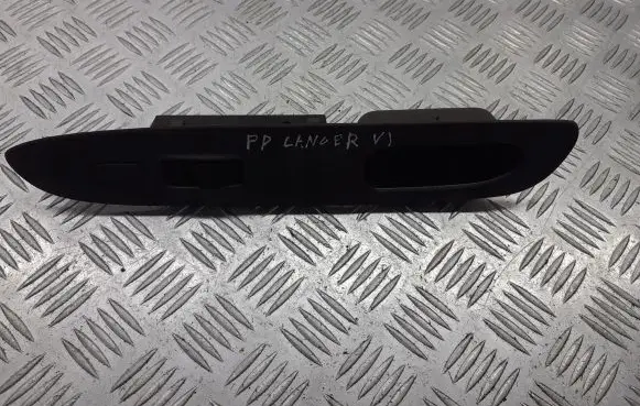 Mitsubishi Lancer Quarter vent window switch MR194830
