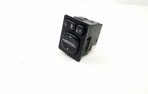 Wing mirror switch