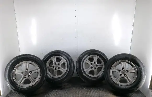 Mitsubishi Outlander R16 alloy rim 