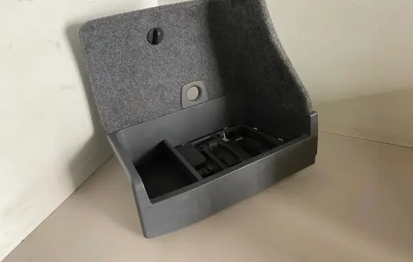 BMW 3 E90 E91 Tool box 0051368
