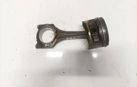 Opel Omega B1 Piston with connecting rod
