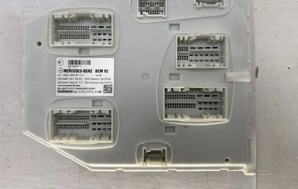 Mercedes-Benz Sprinter W907 W910 Central body control module A9079009711 A9079013903 A4479029717