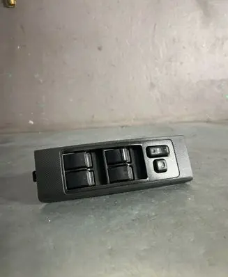 Toyota Corolla Verso AR10 Electric window control switch 848200F030 37073C17CC07