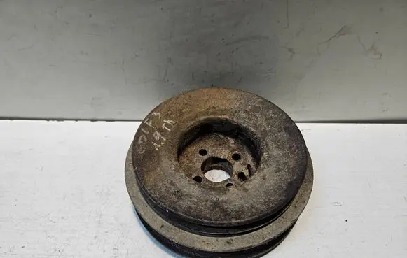 Volkswagen Golf III Crankshaft pulley 028105253A