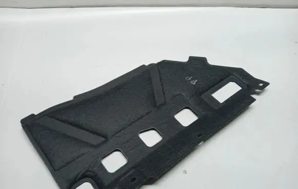 Peugeot 508 Rear/tail light trim molding 9816977577