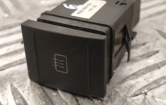 Volkswagen Polo Windscreen/window heater switch 6Q0959621