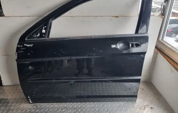 Chrysler Sebring (JS) Front door