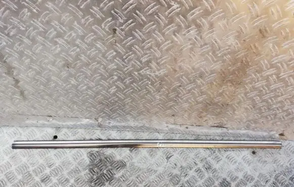 Mercedes-Benz CL C215 Front door glass trim molding 