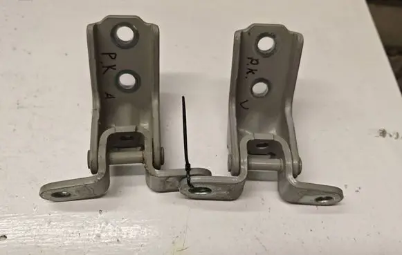 Front door hinge set
