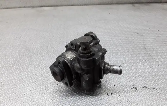 Volkswagen PASSAT B5.5 Power steering pump 7690955121