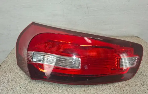 Citroen C4 II Picasso Tailgate rear/tail lights