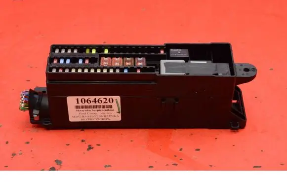 Ford Grand C-MAX Fuse box set 