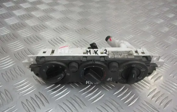 Ford Focus Interior fan control switch 3M5T-19980-AD