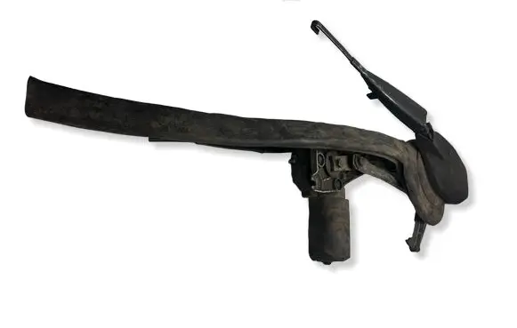 Mercedes-Benz E W124 Front wiper linkage and motor 2018240149