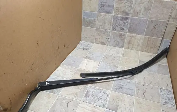 Ford Fiesta Front wiper blade arm 2S6117526AC