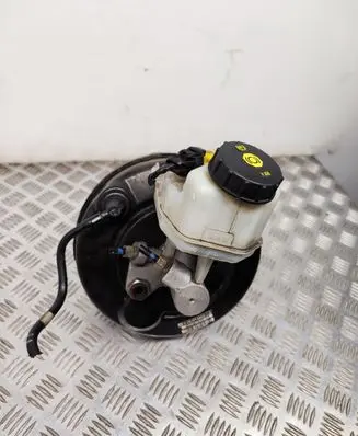 Chevrolet Orlando Brake booster 13338058