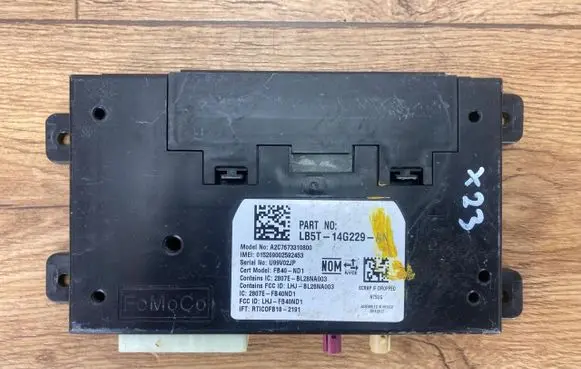 Ford Explorer VI Phone control unit/module LB5T-14G229-AN