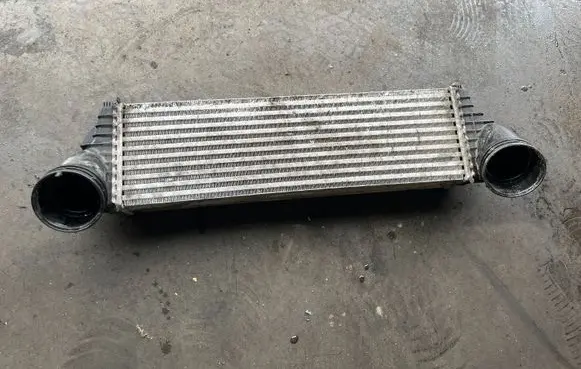 BMW X5 F15 Intercooler radiator 85704480