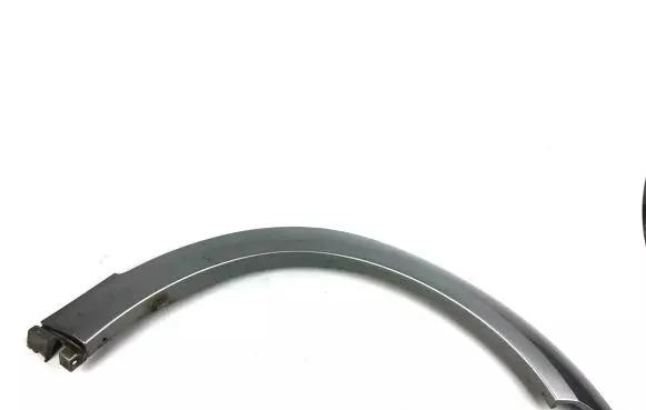 Subaru Outback Front arch trim 