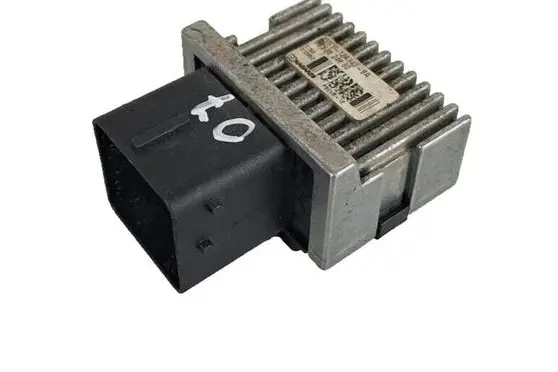 Jaguar XE Glow plug pre-heat relay AV6112A343BA