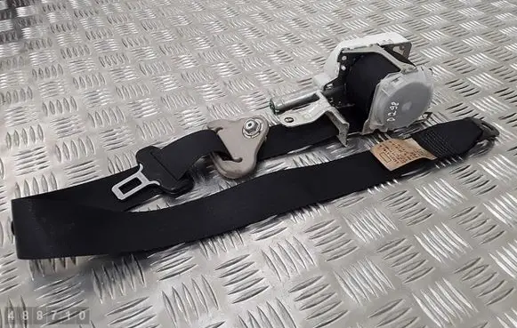 Suzuki SX4 S-Cross Front seatbelt 8492061M1