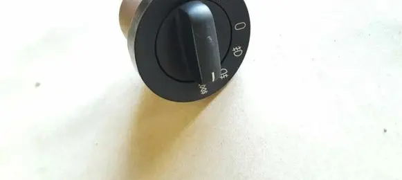 BMW 7 E38 Light switch 8363684
