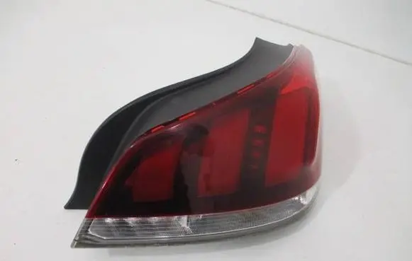 Peugeot 508 Rear/tail lights 9807242880